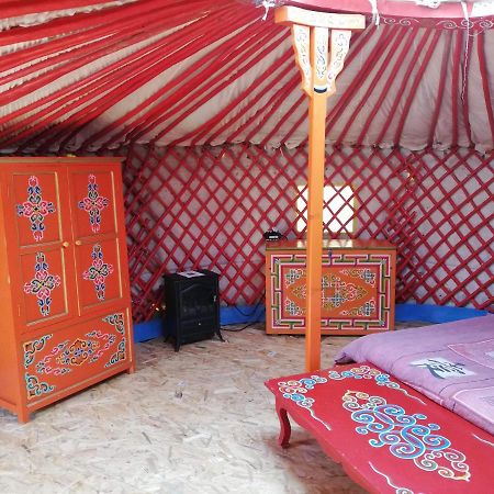 Yourte Mongole Veritable Montcaret Exterior photo